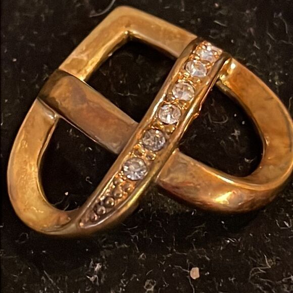 1” retired Premier Designs “Romantic” gold tone open cross crossed heart pendant - Picture 6 of 10